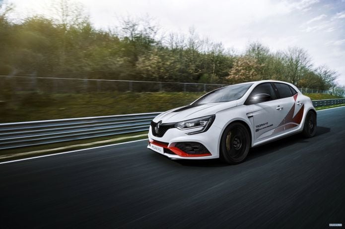 2020 Renault Megane RS Trophy R - фотография 15 из 27