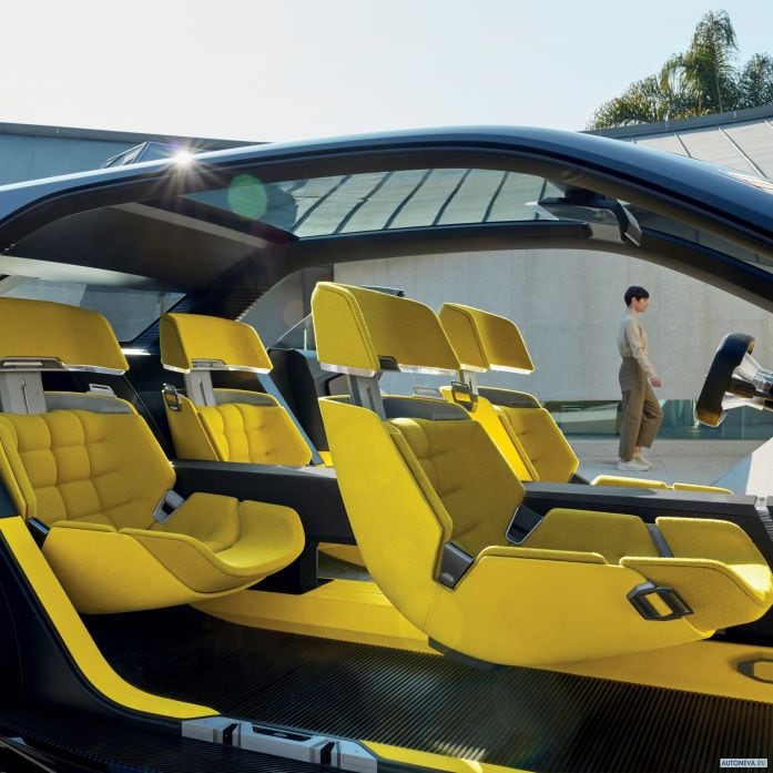 2020 Renault Morphoz Concept - фотография 30 из 40