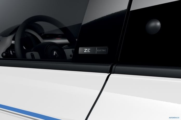 2020 Renault Twingo ZE - фотография 15 из 19 2020 Renault Twingo ZE - фотография 15 из 19