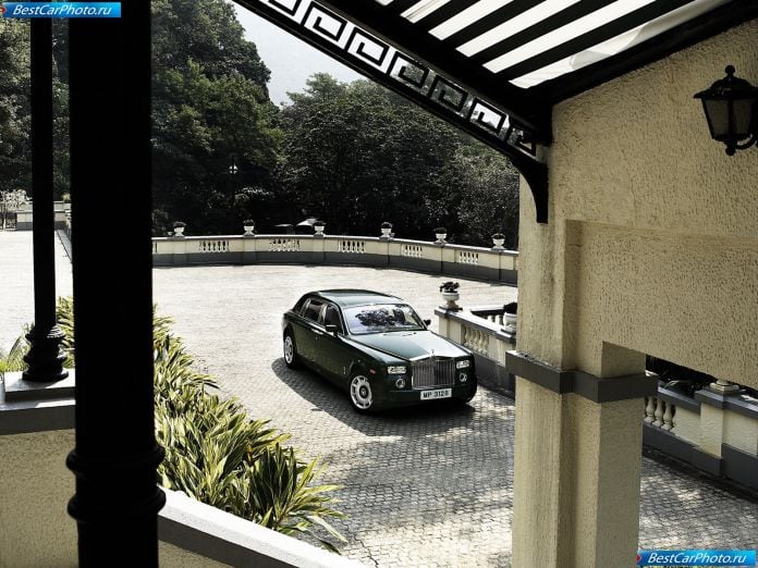 2003 Rolls-Royce Phantom - фотография 21 из 155 2003 Rolls-Royce Phantom - фотография 21 из 155