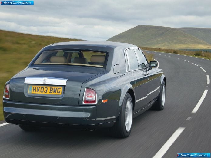 2003 Rolls-Royce Phantom - фотография 60 из 155 2003 Rolls-Royce Phantom - фотография 60 из 155