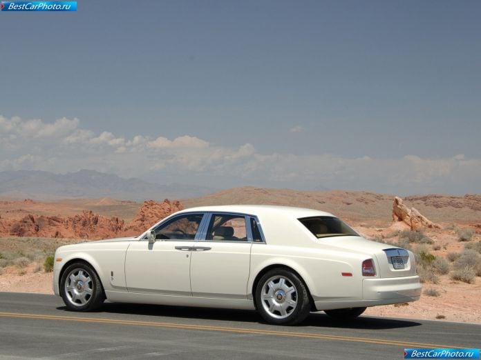 2003 Rolls-Royce Phantom - фотография 64 из 155