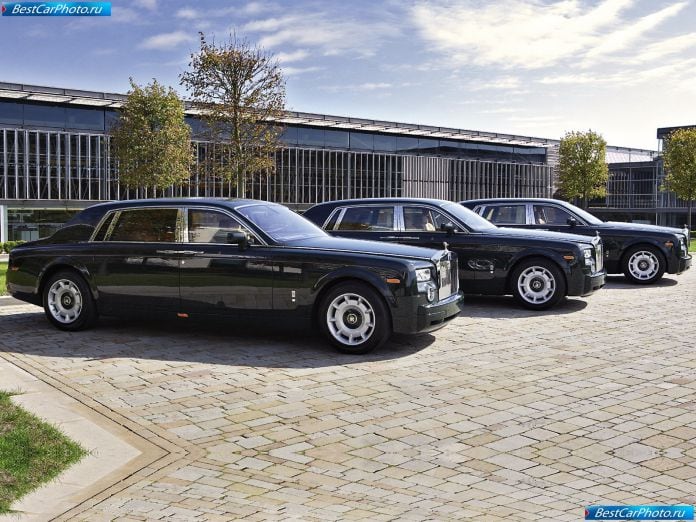 2003 Rolls-Royce Phantom - фотография 83 из 155 2003 Rolls-Royce Phantom - фотография 83 из 155