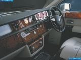 rolls-royce_2003-phantom_1600x1200_096.jpg