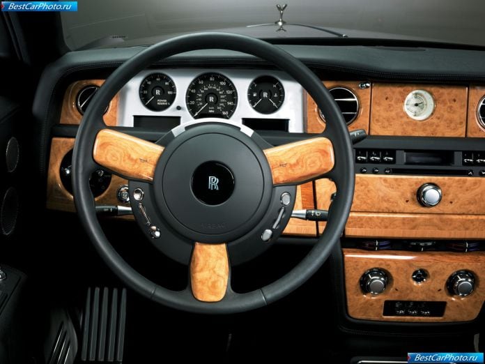 2003 Rolls-Royce Phantom - фотография 98 из 155 2003 Rolls-Royce Phantom - фотография 98 из 155