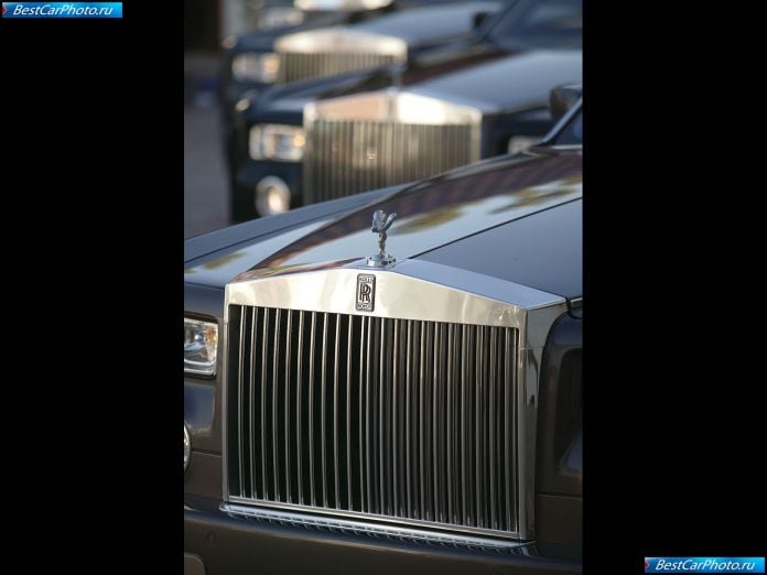 2003 Rolls-Royce Phantom - фотография 138 из 155 2003 Rolls-Royce Phantom - фотография 138 из 155