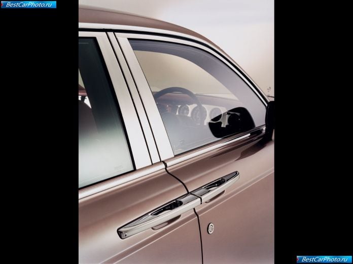 2003 Rolls-Royce Phantom - фотография 142 из 155 2003 Rolls-Royce Phantom - фотография 142 из 155