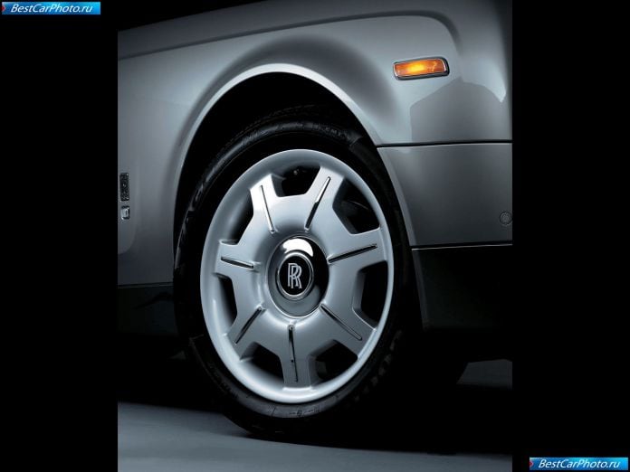 2003 Rolls-Royce Phantom - фотография 147 из 155 2003 Rolls-Royce Phantom - фотография 147 из 155