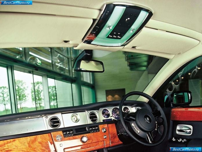 2004 Rolls-Royce Centenary Phantom - фотография 5 из 19 2004 Rolls-Royce Centenary Phantom - фотография 5 из 19