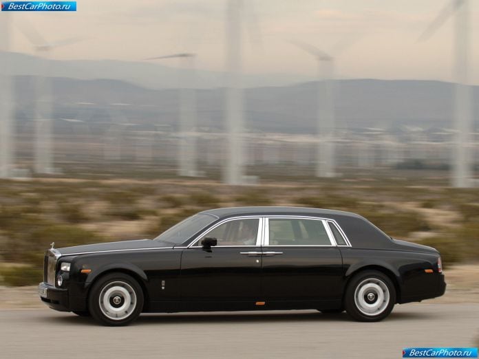 2005 Rolls-Royce Phantom With Extended Wheelbase - фотография 3 из 24