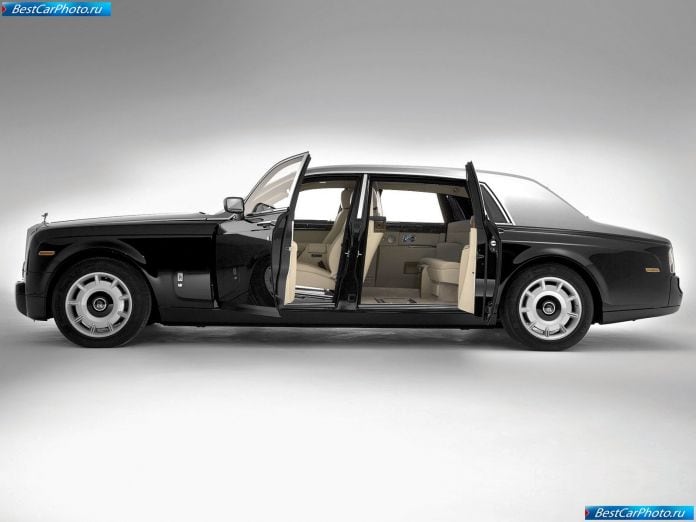 2005 Rolls-Royce Phantom With Extended Wheelbase - фотография 9 из 24 2005 Rolls-Royce Phantom With Extended Wheelbase - фотография 9 из 24