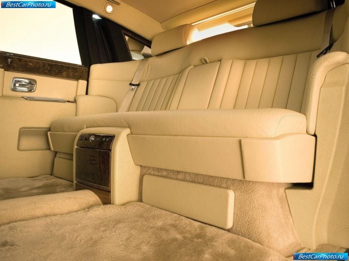2005 Rolls-Royce Phantom With Extended Wheelbase - фотография 14 из 24 2005 Rolls-Royce Phantom With Extended Wheelbase - фотография 14 из 24