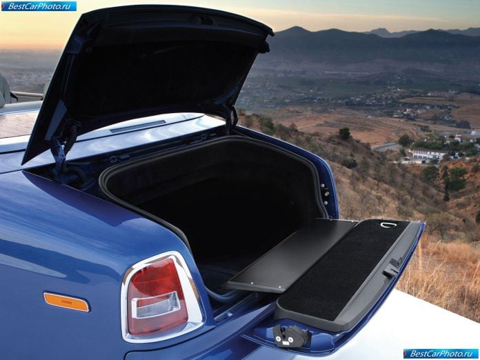 2008 Rolls-Royce Phantom Drophead Coupe - фотография 54 из 65 2008 Rolls-Royce Phantom Drophead Coupe - фотография 54 из 65