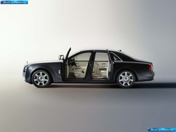 2009 Rolls-Royce 200ex Concept - фотография 5 из 29