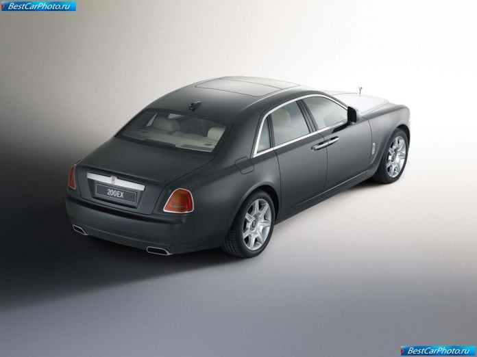 2009 Rolls-Royce 200ex Concept - фотография 7 из 29