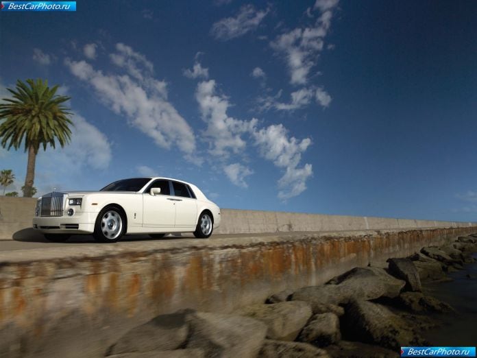 2009 Rolls-Royce Phantom - фотография 1 из 34