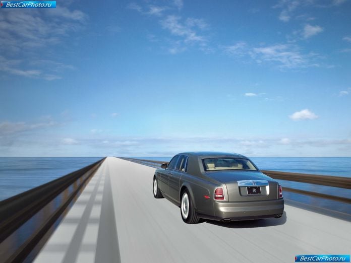 2009 Rolls-Royce Phantom - фотография 15 из 34 2009 Rolls-Royce Phantom - фотография 15 из 34