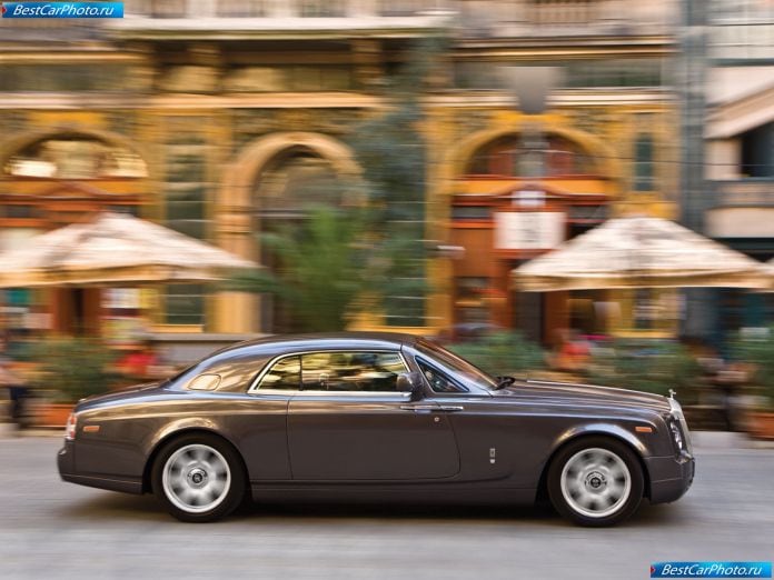 2009 Rolls-Royce Phantom Coupe - фотография 32 из 68