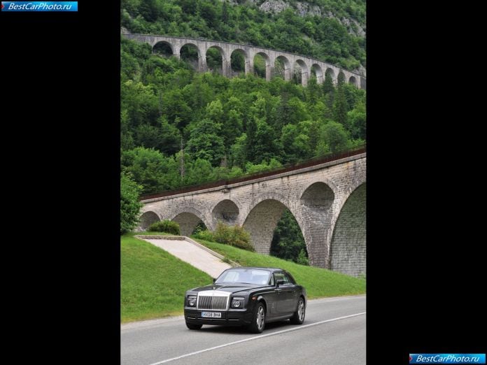 2009 Rolls-Royce Phantom Coupe - фотография 63 из 68