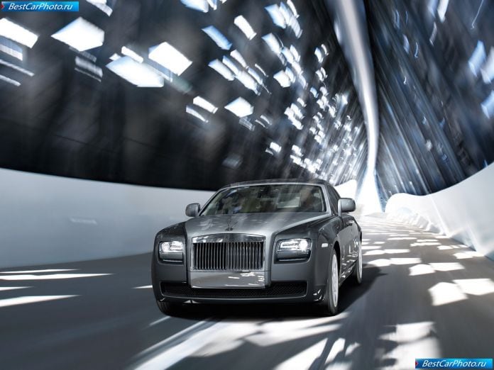 2010 Rolls-Royce Ghost - фотография 8 из 50
