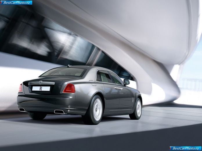2010 Rolls-Royce Ghost - фотография 14 из 50 2010 Rolls-Royce Ghost - фотография 14 из 50