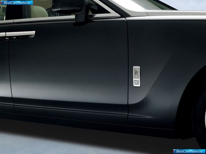2010 Rolls-Royce Ghost - фотография 42 из 50 2010 Rolls-Royce Ghost - фотография 42 из 50