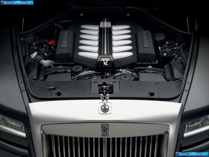 2010 Rolls-Royce Ghost - фотография 45 из 50