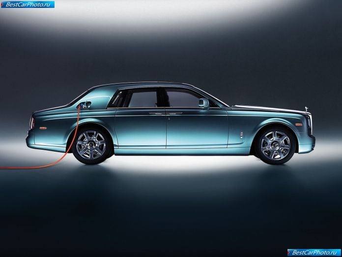 2011 Rolls-Royce 102ex Electric Concept - фотография 2 из 10