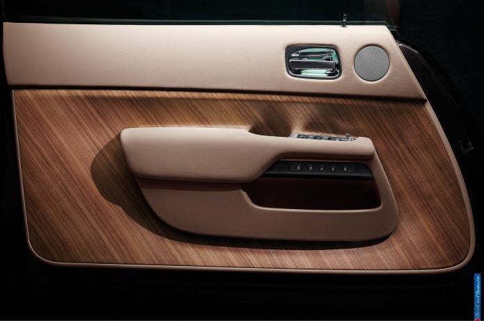 2014 Rolls-Royce Wraith - фотография 29 из 31 2014 Rolls-Royce Wraith - фотография 29 из 31
