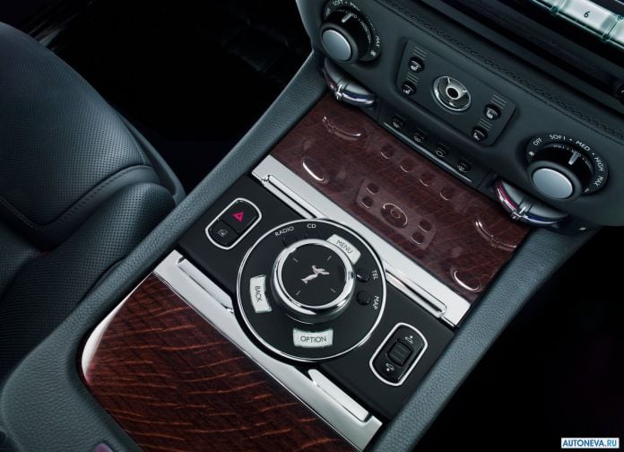 2015 Rolls-Royce Ghost Series II - фотография 93 из 115 2015 Rolls-Royce Ghost Series II - фотография 93 из 115
