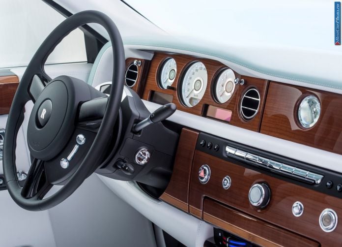 2015 Rolls-Royce Phantom Serenity - фотография 3 из 16 2015 Rolls-Royce Phantom Serenity - фотография 3 из 16