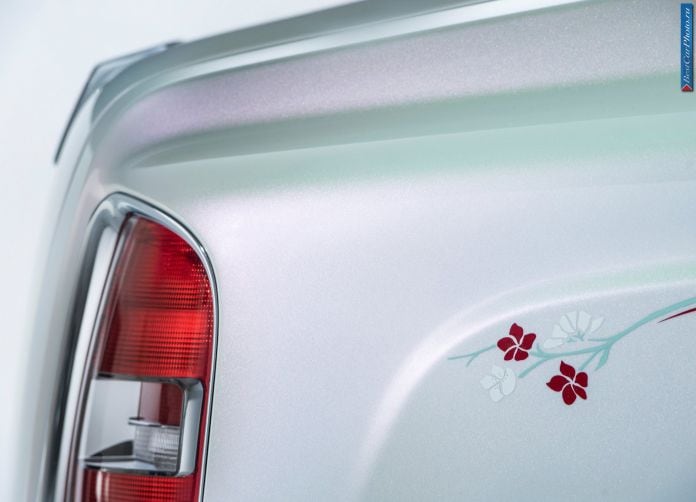 2015 Rolls-Royce Phantom Serenity - фотография 14 из 16 2015 Rolls-Royce Phantom Serenity - фотография 14 из 16