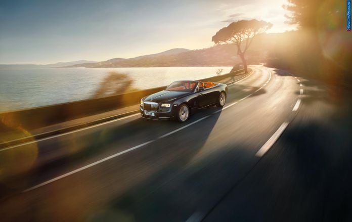 2016 Rolls-Royce Dawn - фотография 1 из 33 2016 Rolls-Royce Dawn - фотография 1 из 33