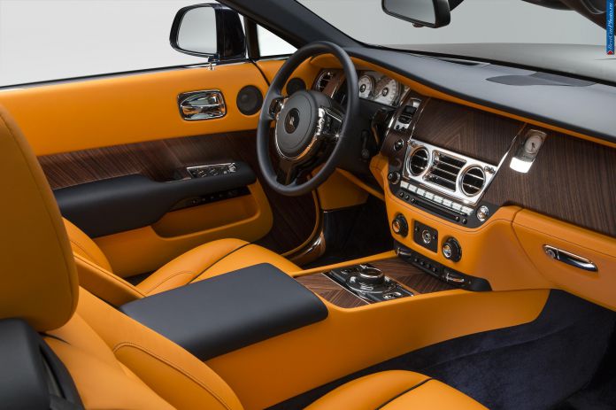 2016 Rolls-Royce Dawn - фотография 13 из 33 2016 Rolls-Royce Dawn - фотография 13 из 33