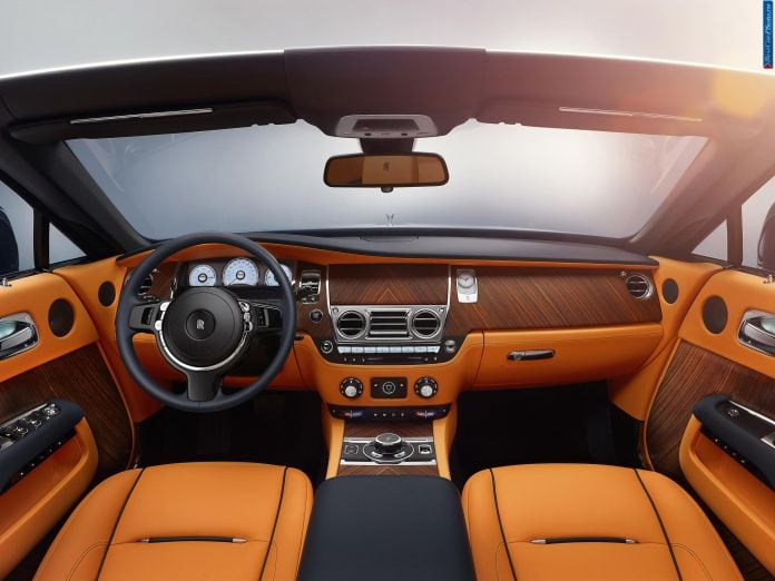 2016 Rolls-Royce Dawn - фотография 14 из 33 2016 Rolls-Royce Dawn - фотография 14 из 33