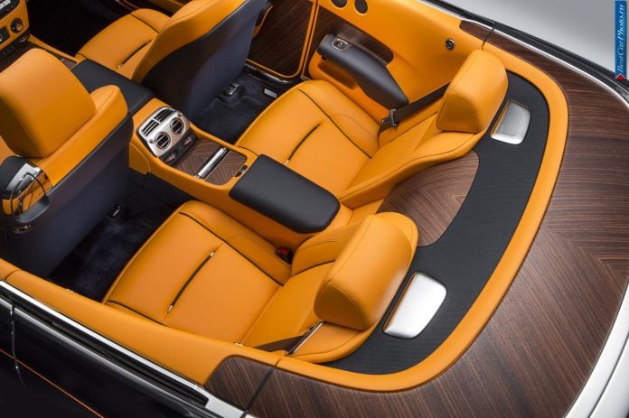 2016 Rolls-Royce Dawn - фотография 15 из 33 2016 Rolls-Royce Dawn - фотография 15 из 33