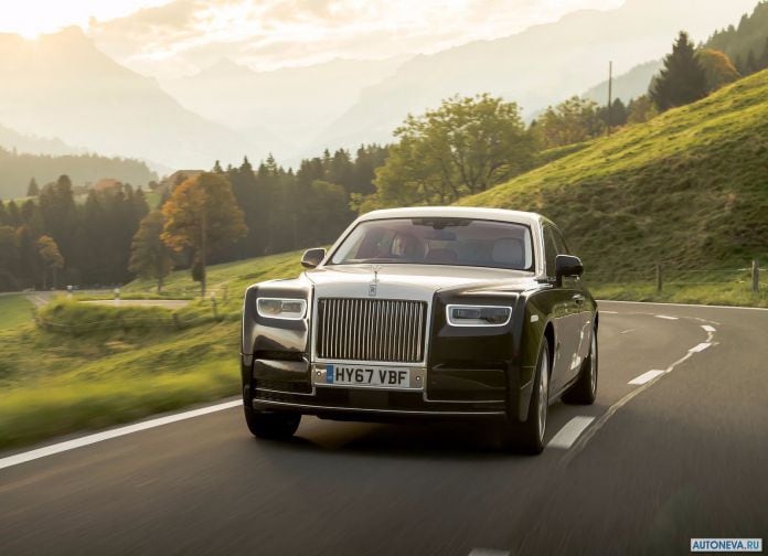 2018 Rolls-Royce Phantom - фотография 36 из 178 2018 Rolls-Royce Phantom - фотография 36 из 178