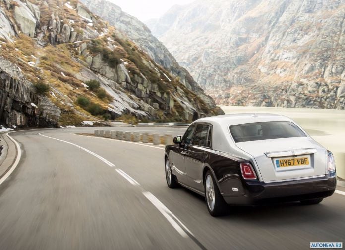 2018 Rolls-Royce Phantom - фотография 71 из 178