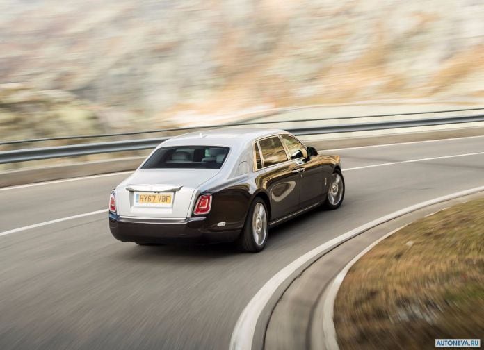 2018 Rolls-Royce Phantom - фотография 72 из 178