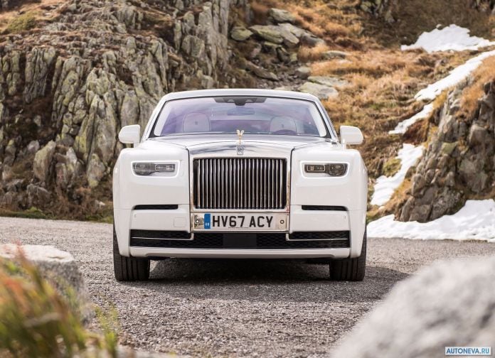 2018 Rolls-Royce Phantom - фотография 75 из 178