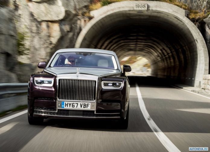 2018 Rolls-Royce Phantom - фотография 83 из 178