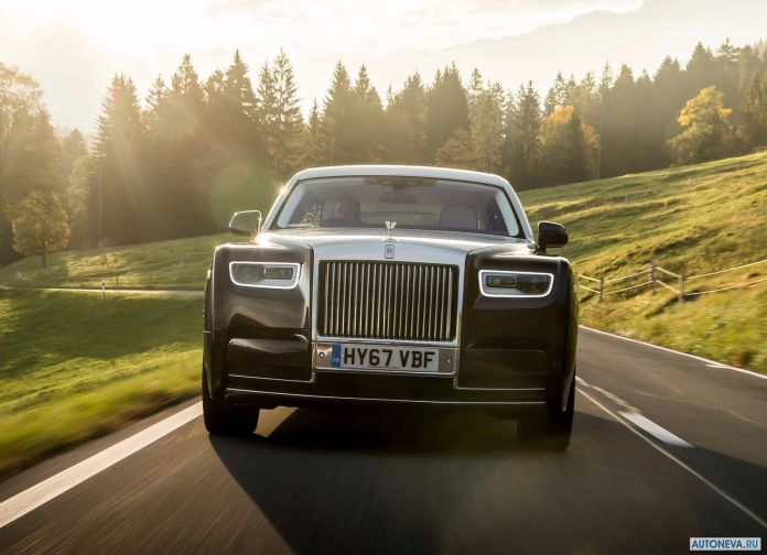 2018 Rolls-Royce Phantom - фотография 89 из 178