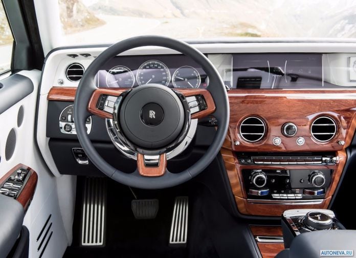2018 Rolls-Royce Phantom - фотография 102 из 178 2018 Rolls-Royce Phantom - фотография 102 из 178