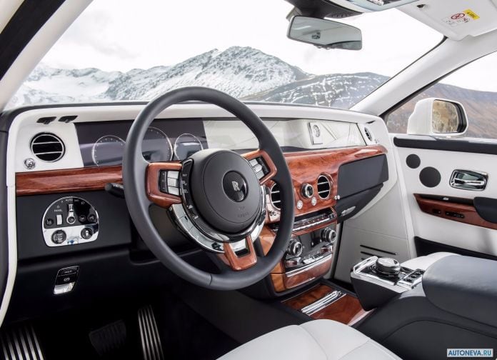 2018 Rolls-Royce Phantom - фотография 106 из 178 2018 Rolls-Royce Phantom - фотография 106 из 178
