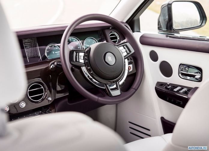2018 Rolls-Royce Phantom - фотография 108 из 178 2018 Rolls-Royce Phantom - фотография 108 из 178