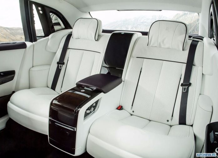 2018 Rolls-Royce Phantom - фотография 117 из 178 2018 Rolls-Royce Phantom - фотография 117 из 178