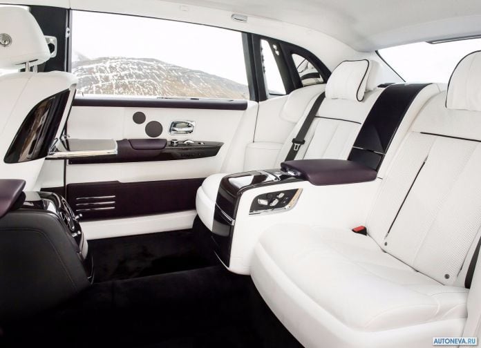 2018 Rolls-Royce Phantom - фотография 119 из 178 2018 Rolls-Royce Phantom - фотография 119 из 178