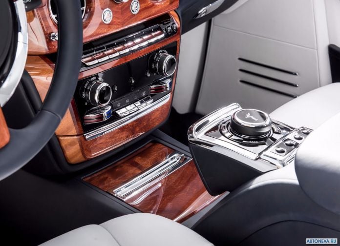 2018 Rolls-Royce Phantom - фотография 127 из 178 2018 Rolls-Royce Phantom - фотография 127 из 178