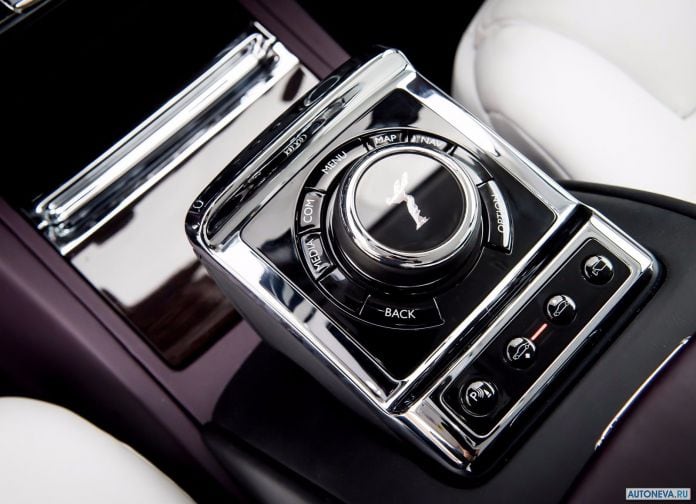 2018 Rolls-Royce Phantom - фотография 130 из 178 2018 Rolls-Royce Phantom - фотография 130 из 178