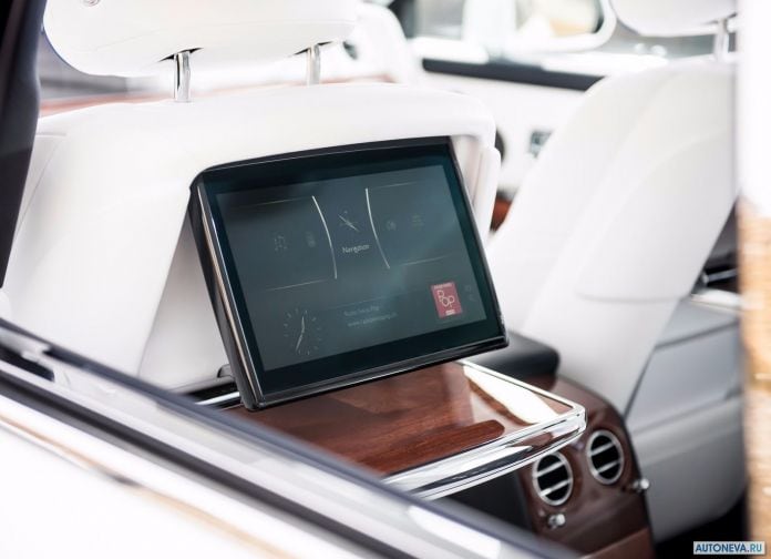 2018 Rolls-Royce Phantom - фотография 141 из 178 2018 Rolls-Royce Phantom - фотография 141 из 178